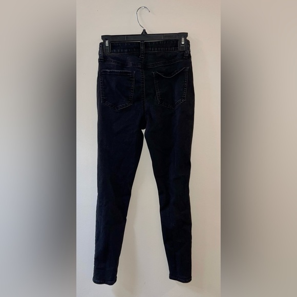 SO Black Super High Rise Distressed Skinny Jeggings - size 3 (26) - Picture 2 of 9